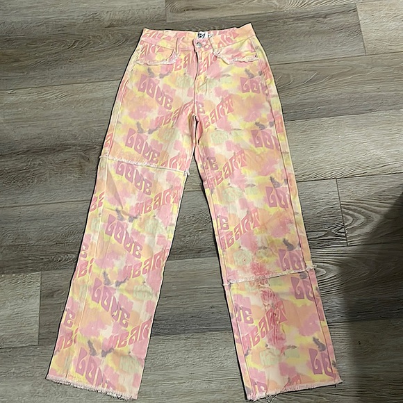 Princess Polly Graphic Pants - Picture 2 of 4